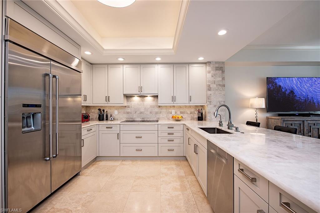 TRIESTE AT BAY COLONY - Residential