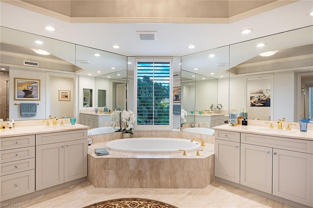 TRIESTE AT BAY COLONY - Residential