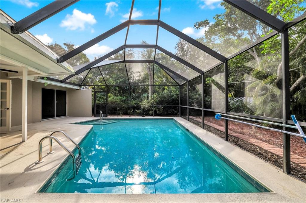 PINE HURST ESTATES - Residential