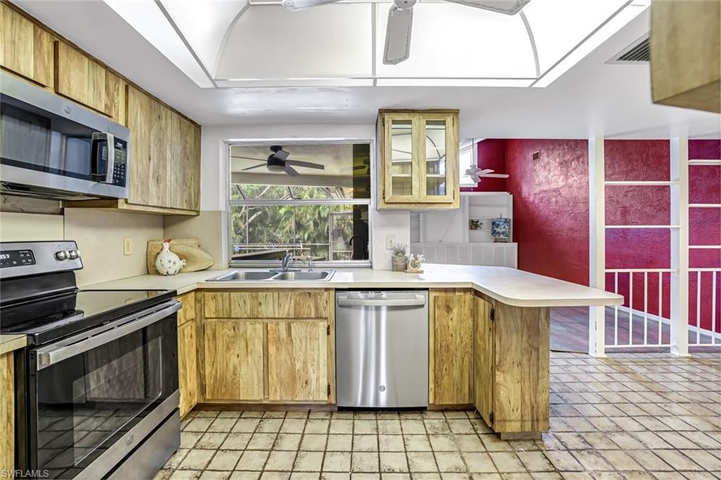 PINE HURST ESTATES - Residential