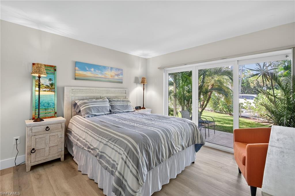 VILLE DE MARCO - Residential Lease