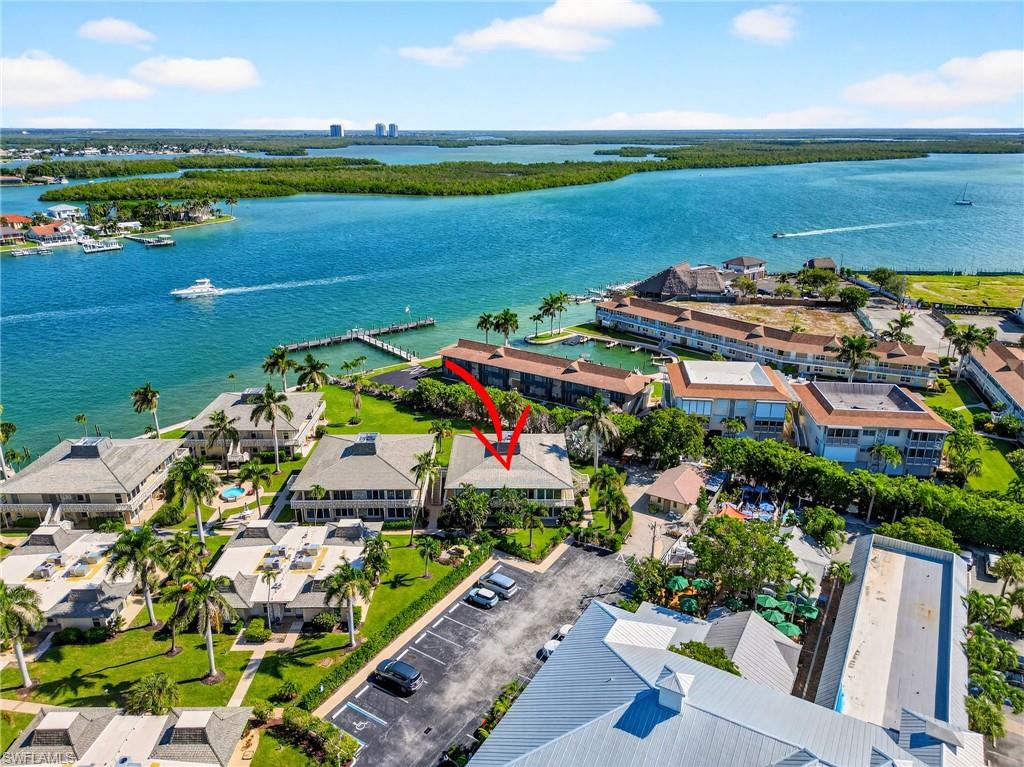 VILLE DE MARCO - Residential Lease