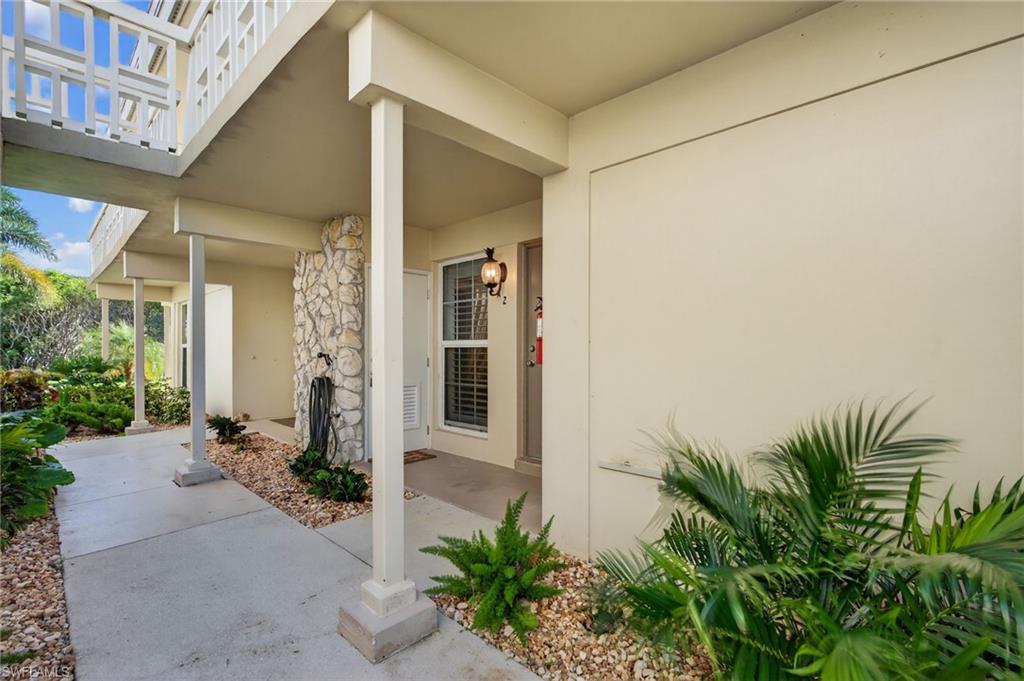 VILLE DE MARCO - Residential Lease