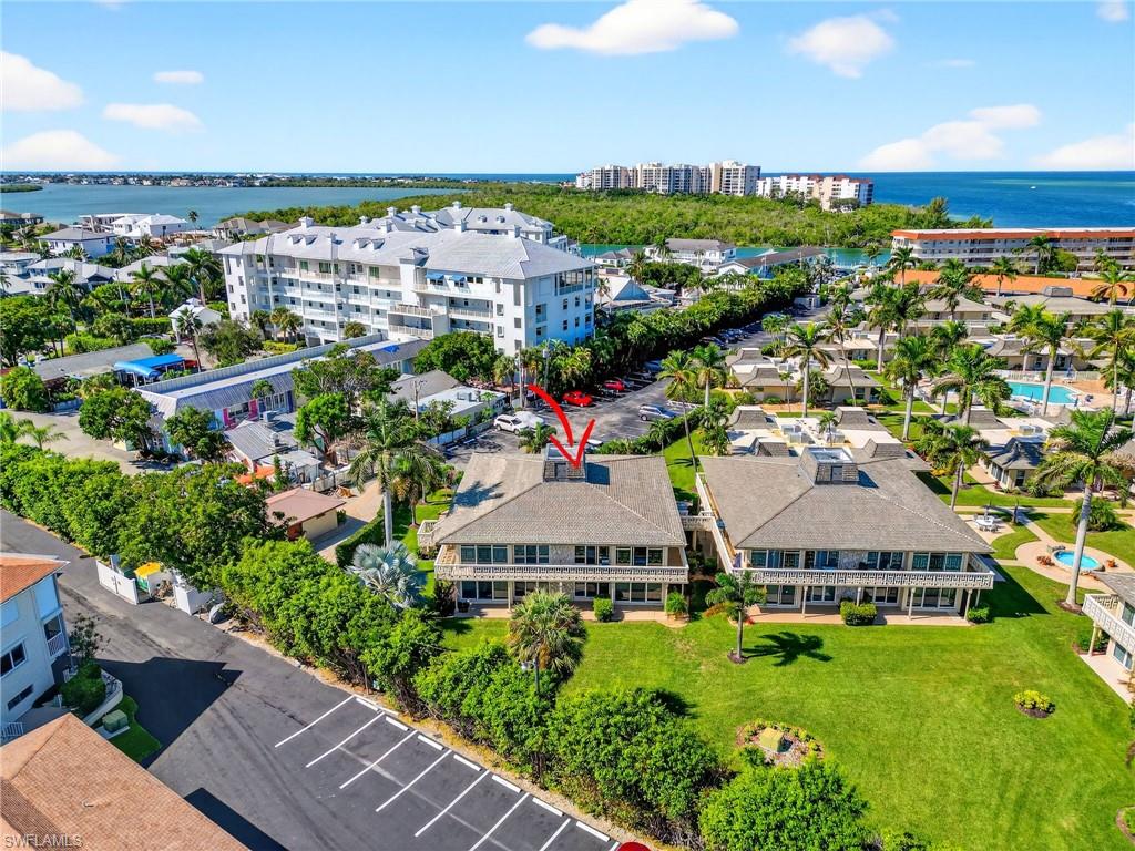 VILLE DE MARCO - Residential Lease