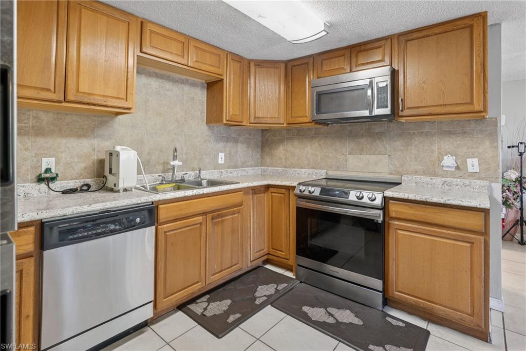 FORT MYERS - Residential