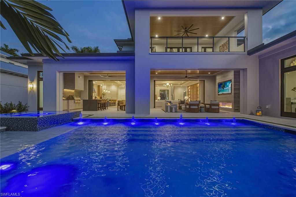 Photo of 405 Putter Point DR, NAPLES, FL 34103 (MLS # 225085028)