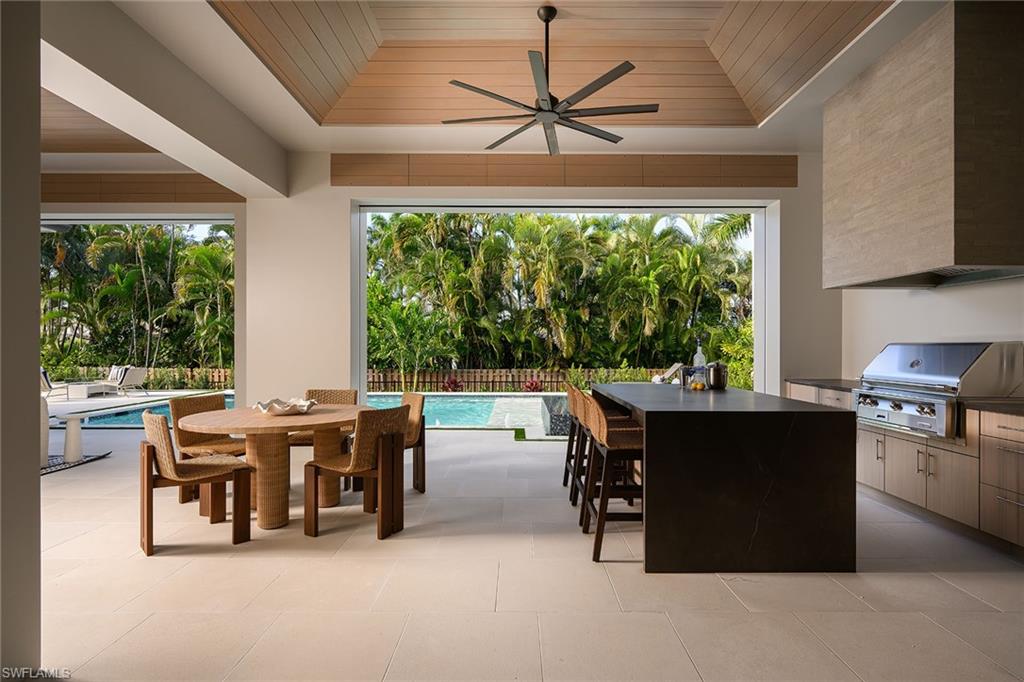 MOORINGS - Residential