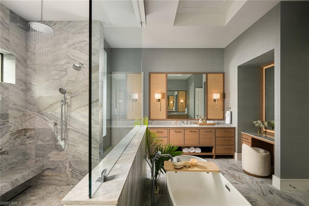 MOORINGS - Residential