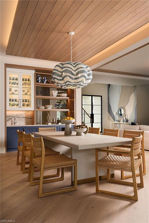 MOORINGS - Residential