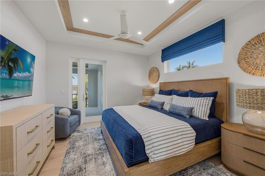 MOORINGS - Residential