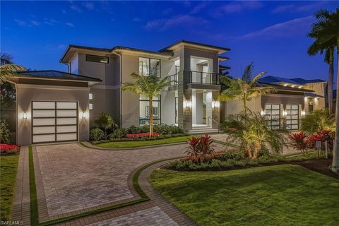 405 Putter Point DR NAPLES FL 34103