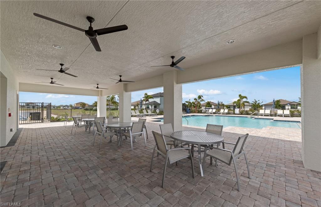 WHISPERING LAKES - Residential