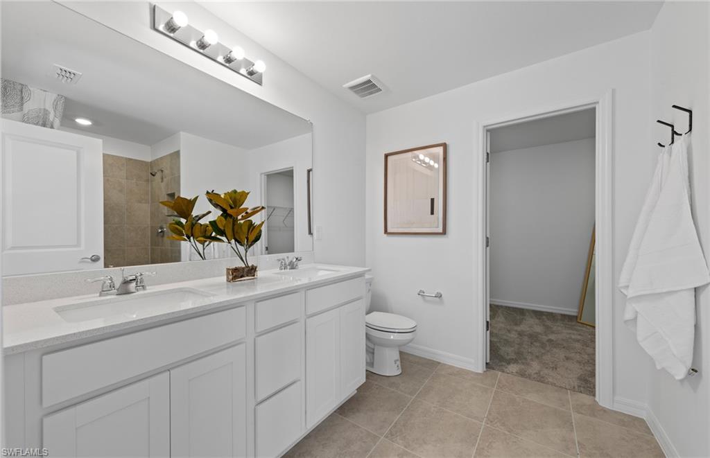 WHISPERING LAKES - Residential