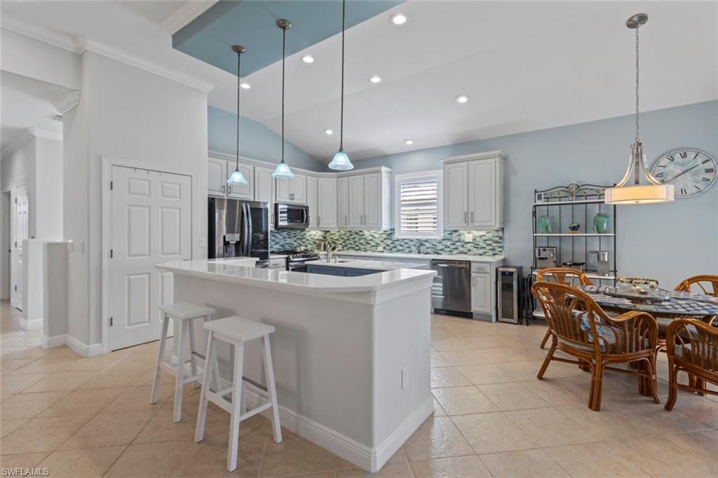 THE ENCLAVE - Residential