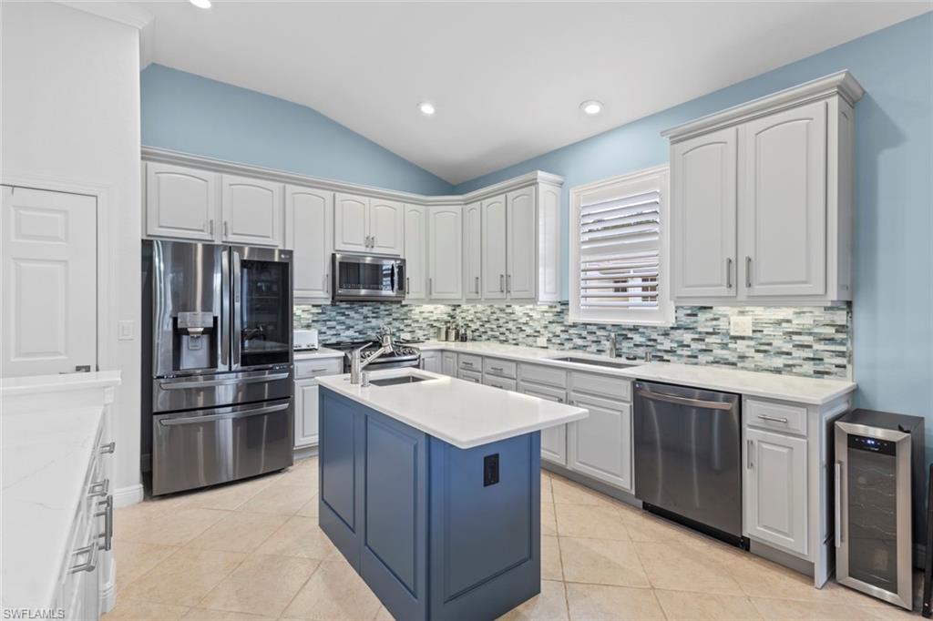 THE ENCLAVE - Residential