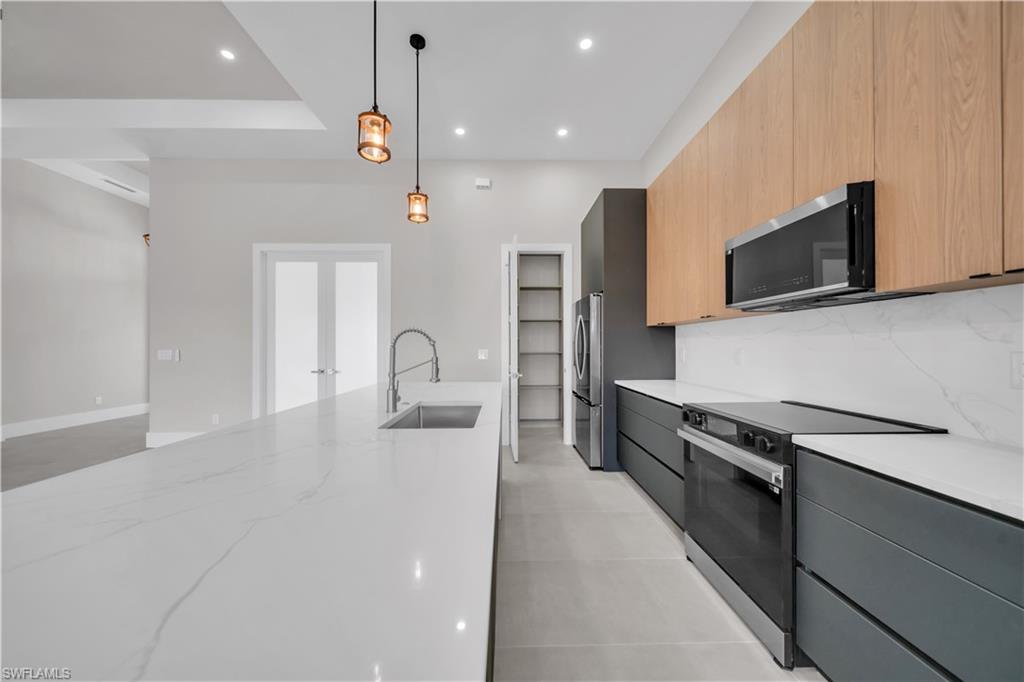 BURNT STORE LAKES - Residential