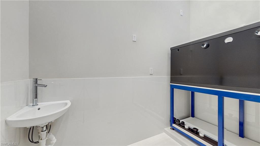 OAKES ESTATES - Residential