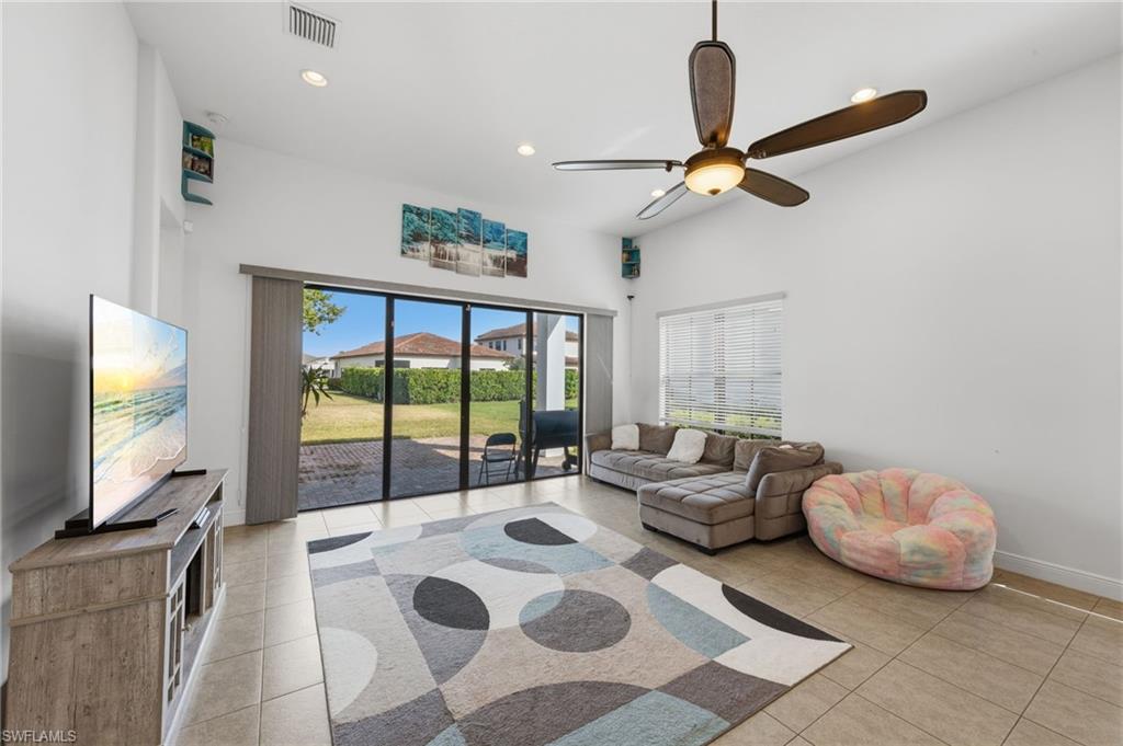 MAPLE RIDGE - Residential