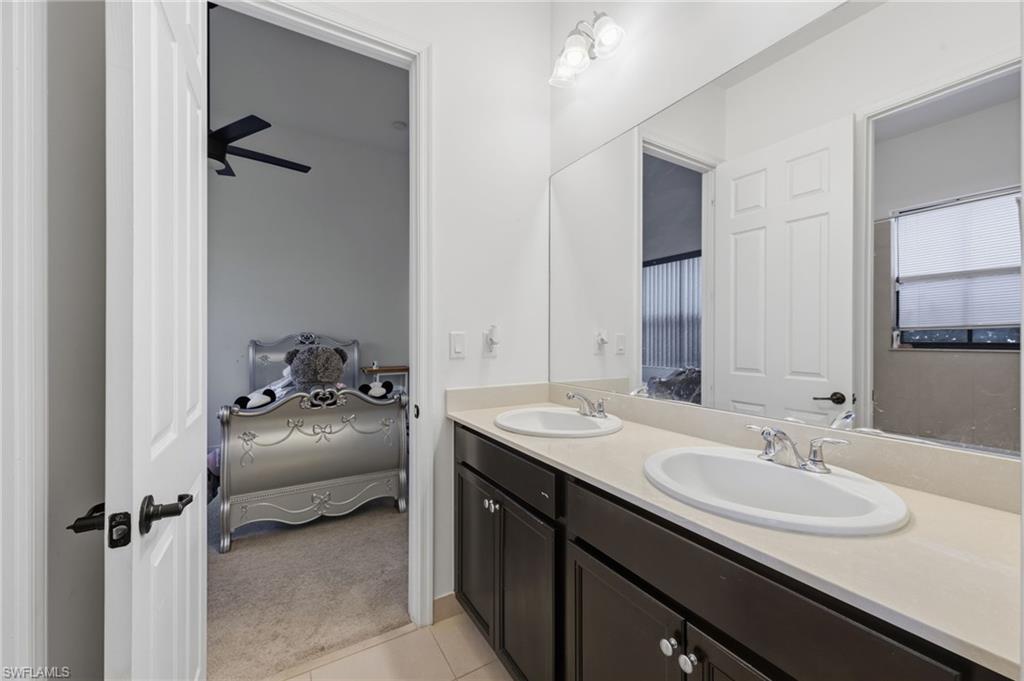 MAPLE RIDGE - Residential