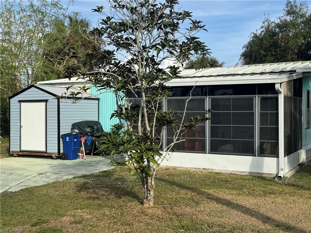 MOBILE MANOR - Residential