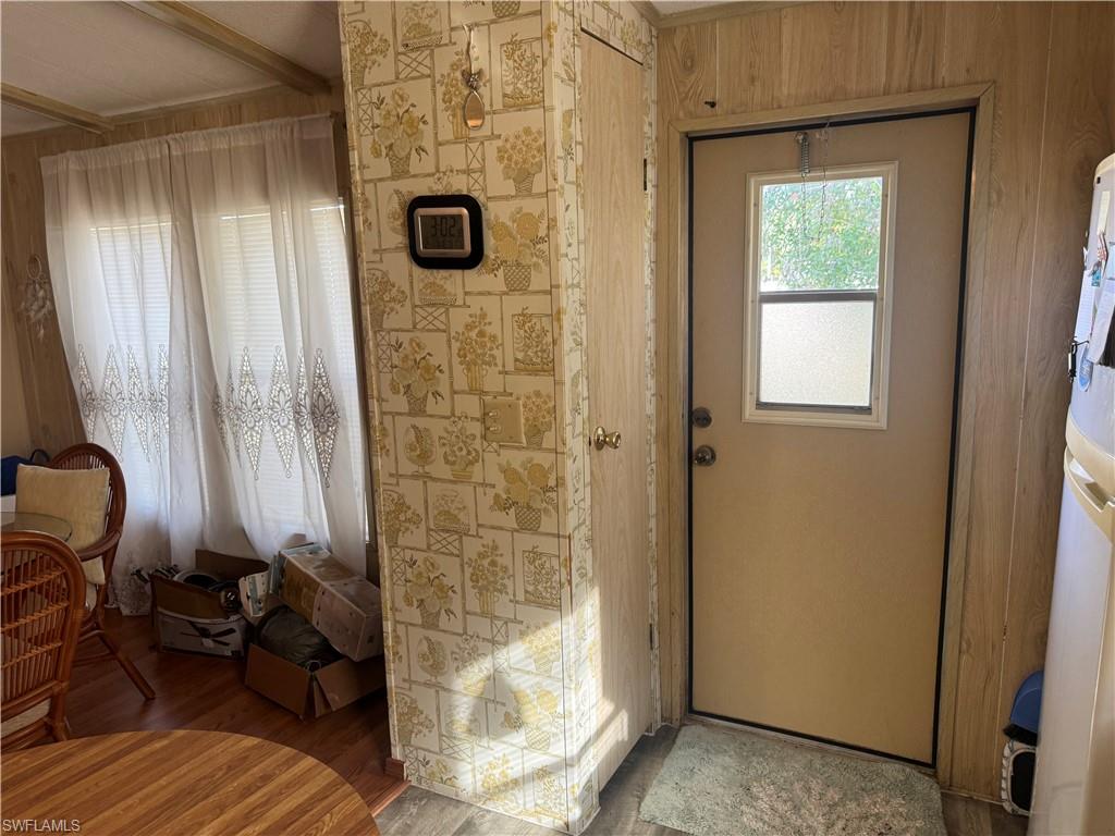 MOBILE MANOR - Residential