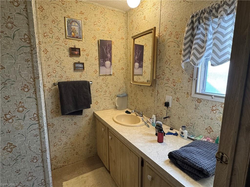 MOBILE MANOR - Residential