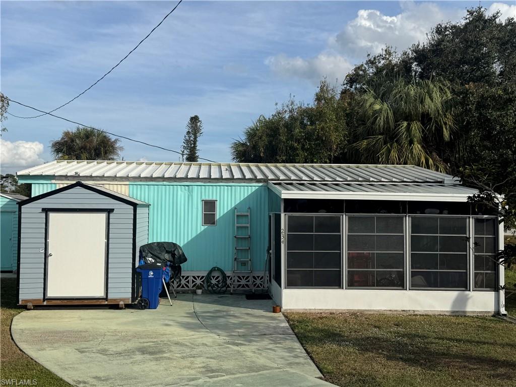 MOBILE MANOR - Residential