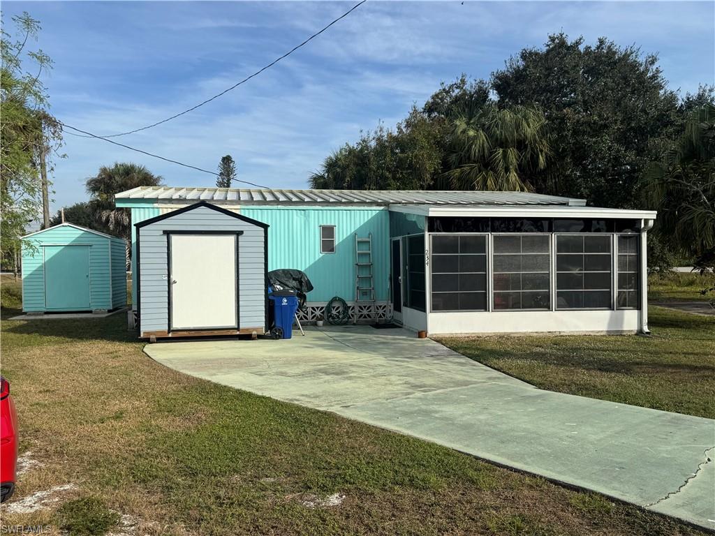 MOBILE MANOR - Residential