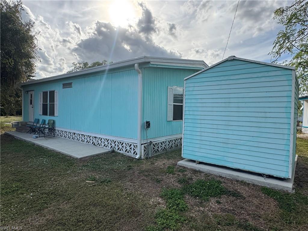 MOBILE MANOR - Residential