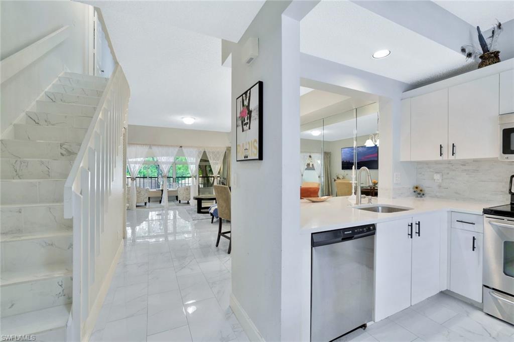 FAIRWAYS AT EMERALD GREENS - Residential Lease