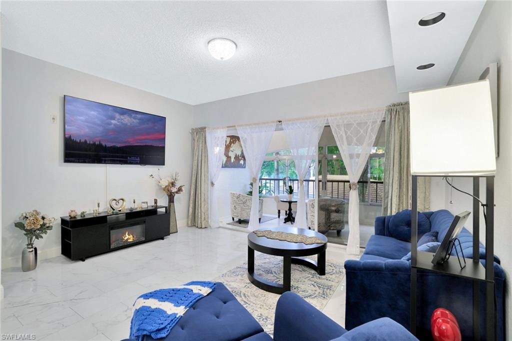 FAIRWAYS AT EMERALD GREENS - Residential Lease