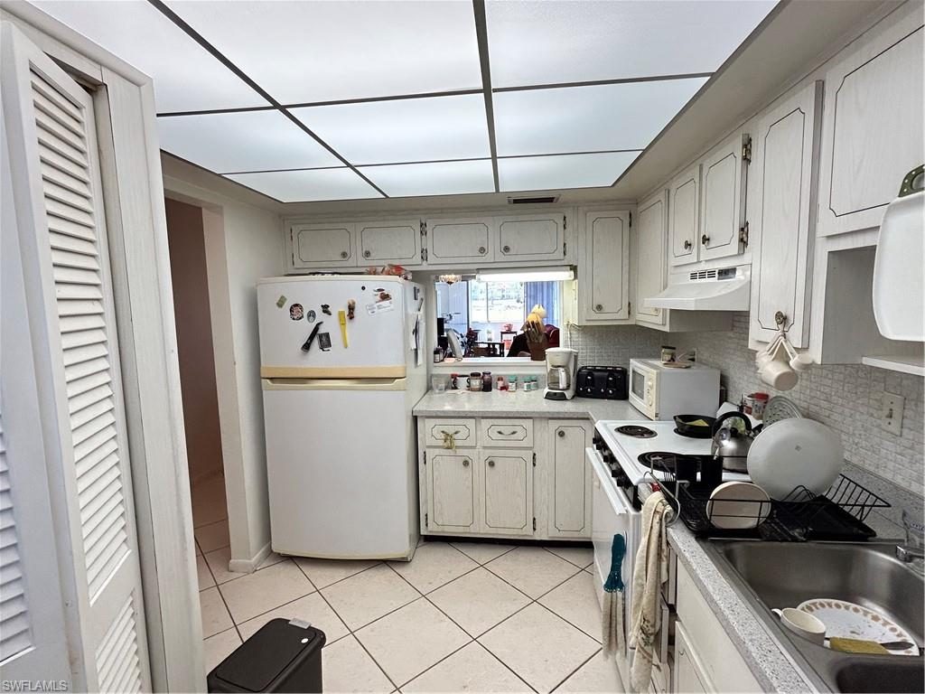 LAKE LAWN CONDO - Residential