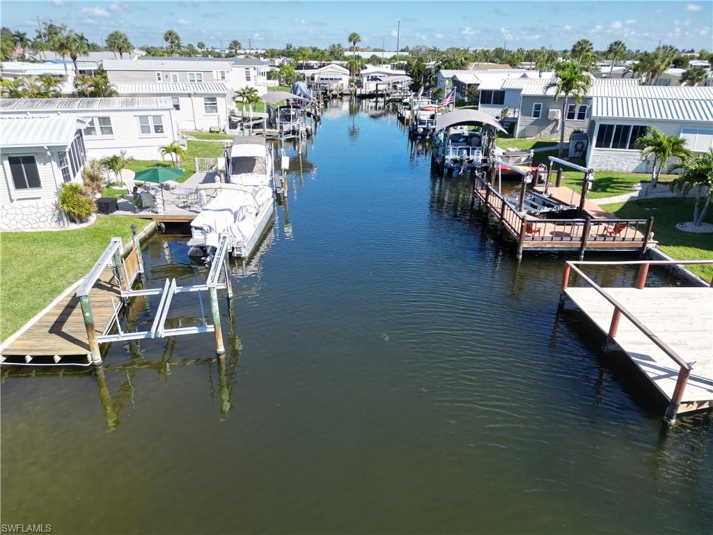 BAYSIDE ESTATES - Land