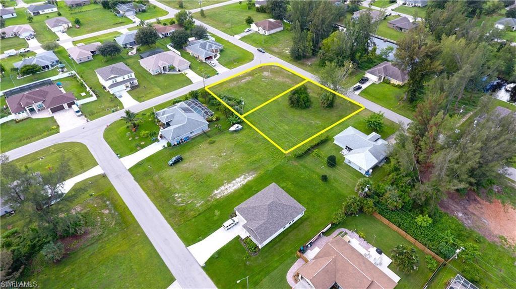 CAPE CORAL - Land