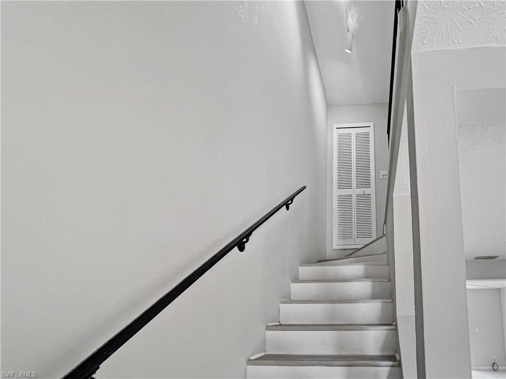 CORAL BAYVIEW CONDO - Residential Lease