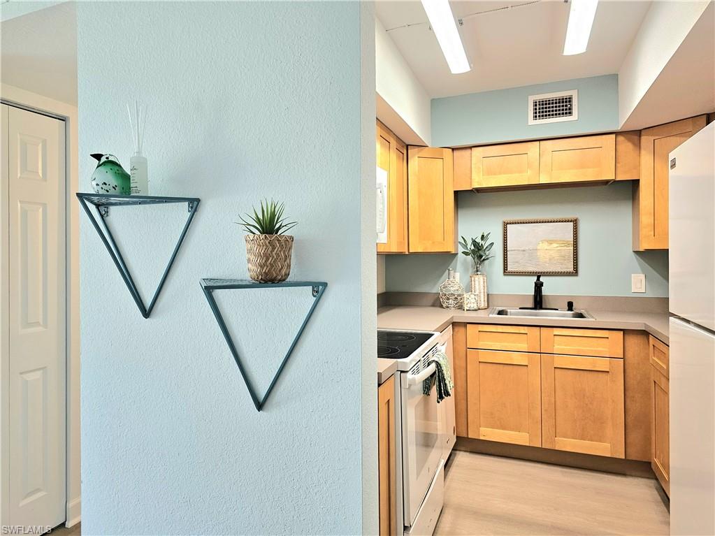 PORT CHARLOTTE - Residential