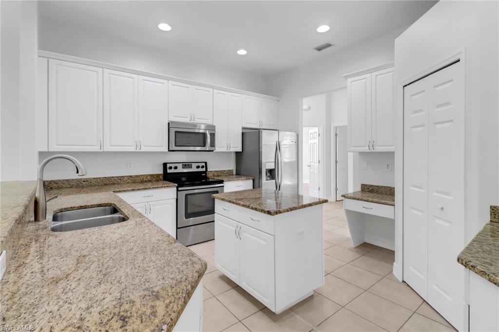 GOLDEN GATE ESTATES - Residential