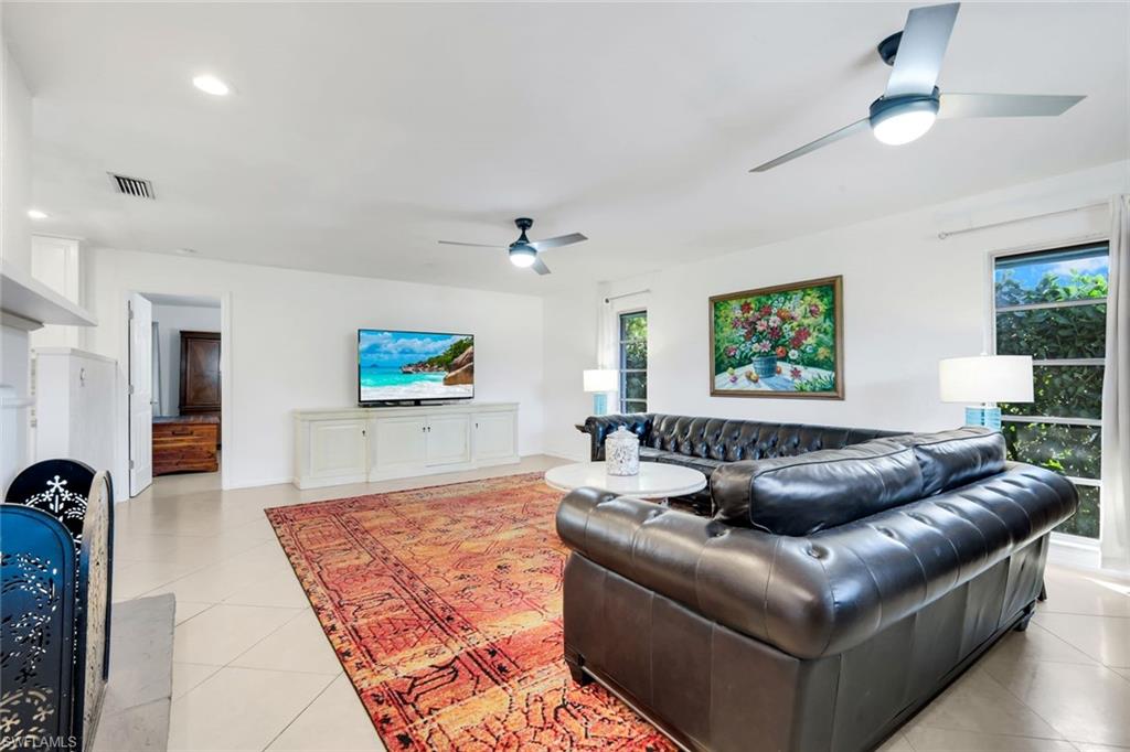 FLAMINGO ESTATES - Residential