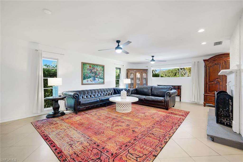 FLAMINGO ESTATES - Residential