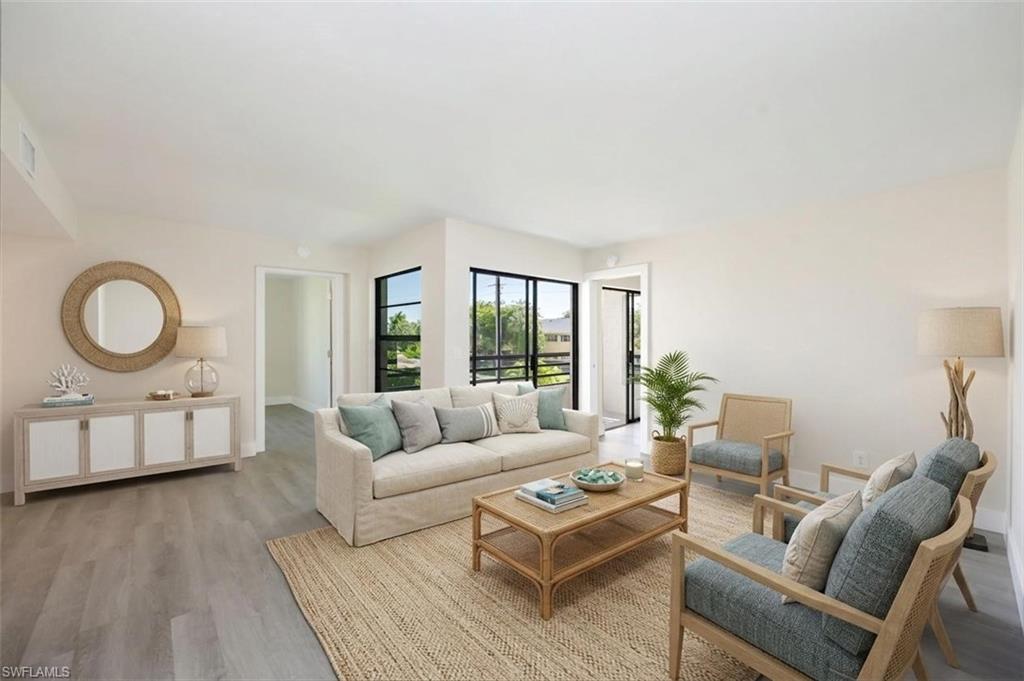 LAKEWOOD - Residential