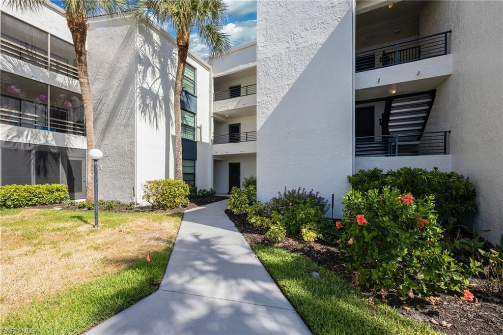 LAKEWOOD - Residential