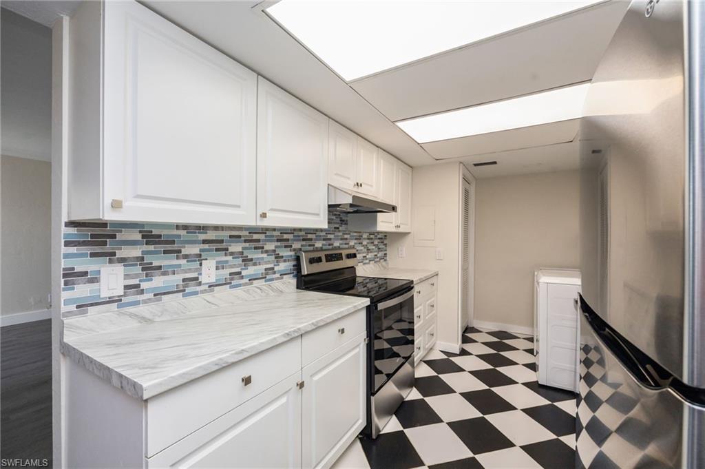 LAKEWOOD - Residential