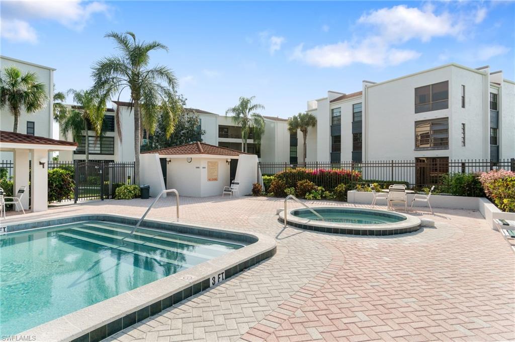 LAKEWOOD - Residential