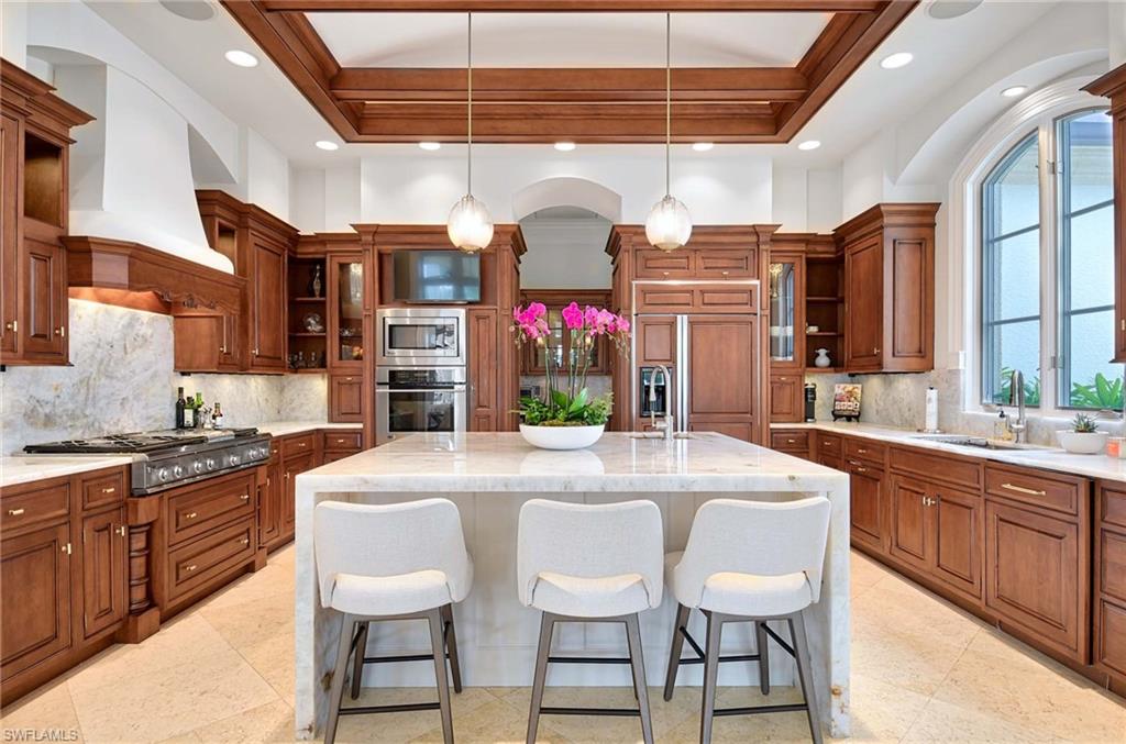 ROYAL HARBOR - Residential