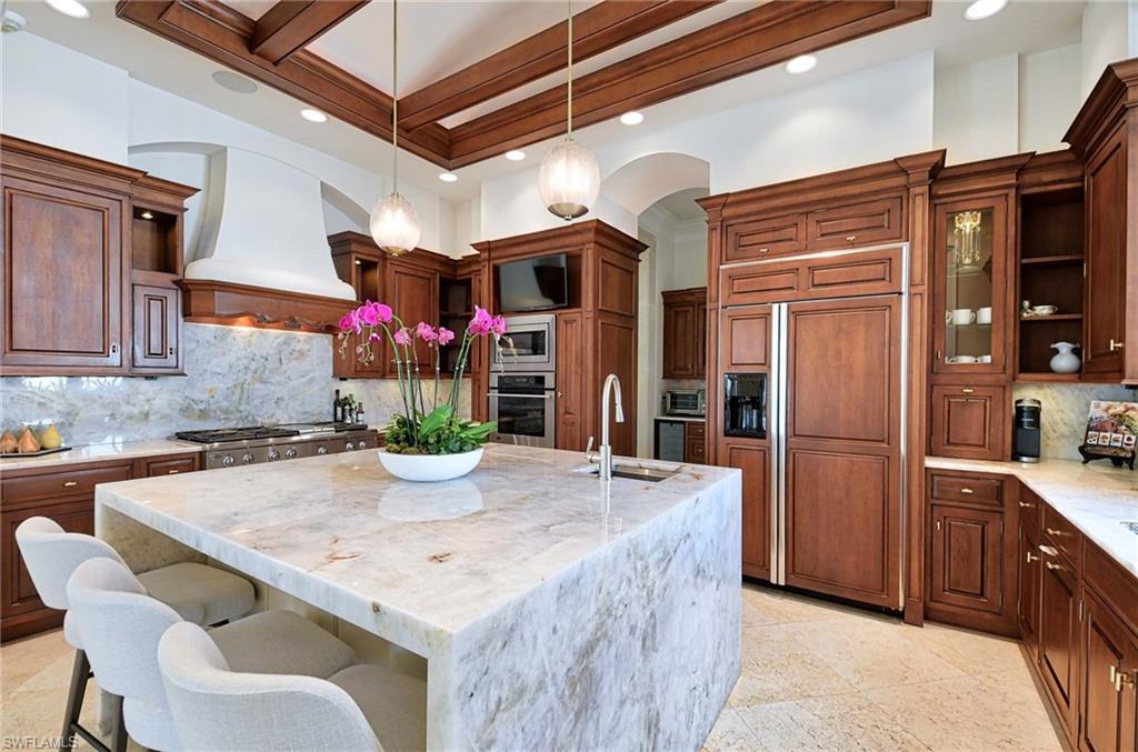 ROYAL HARBOR - Residential