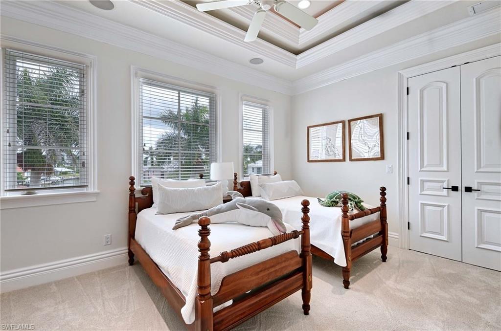 ROYAL HARBOR - Residential