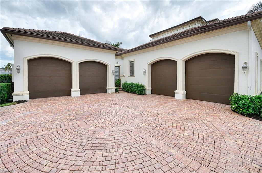 ROYAL HARBOR - Residential