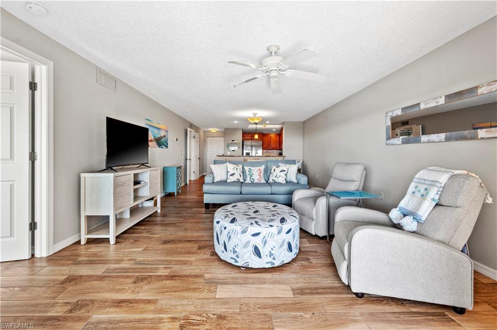 PARKWAY CONDO - Residential