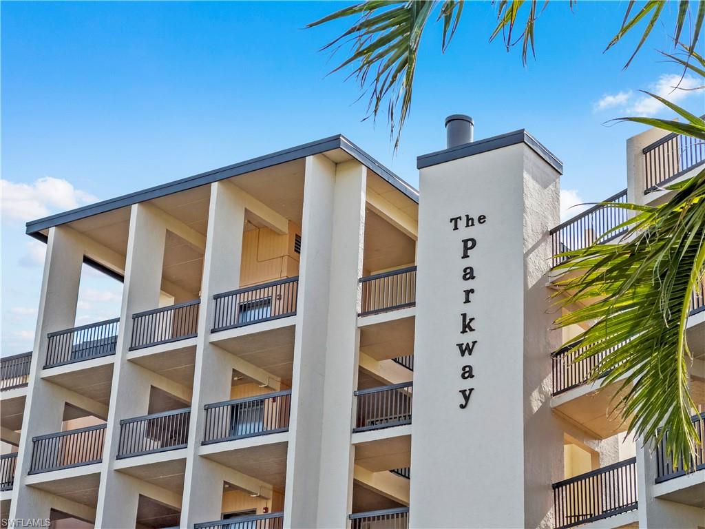 PARKWAY CONDO - Residential