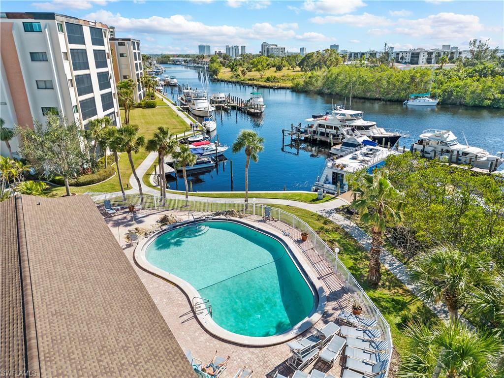 PARKWAY CONDO - Residential